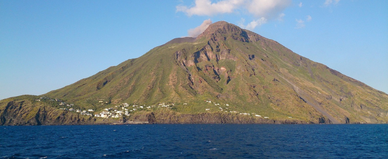 crociera in barca a vela isole eolie